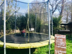 trampoline enfants ferme de ouezy